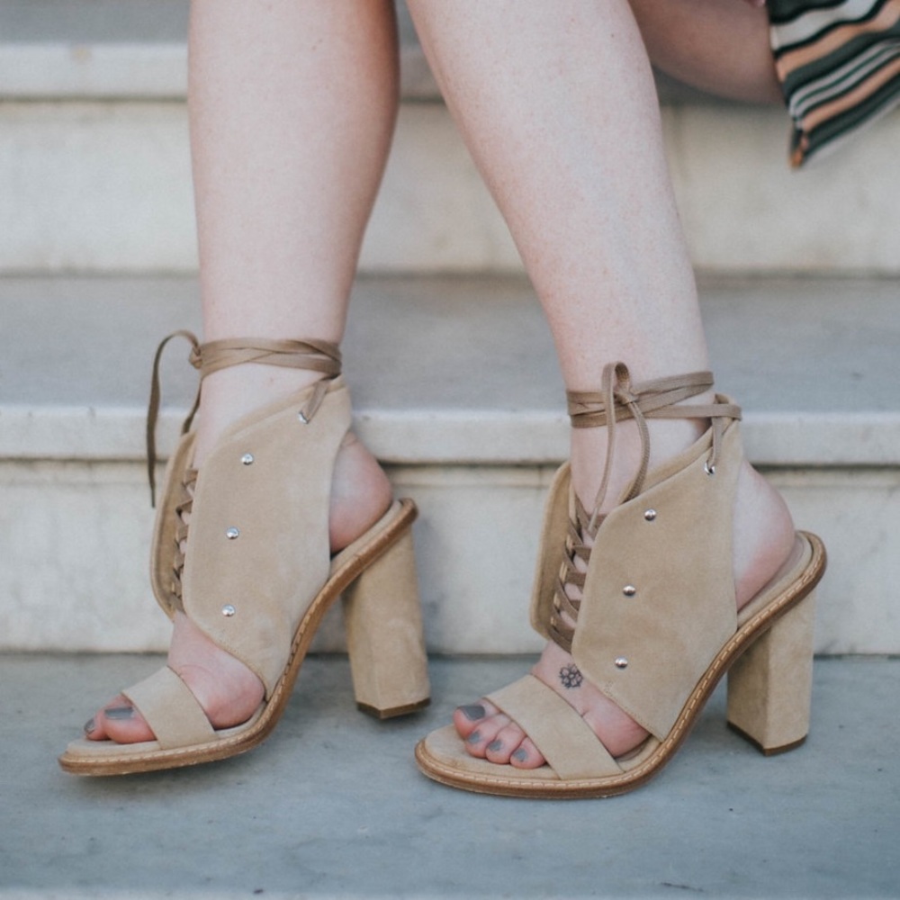 PHILOSOPHY DI LORENZO SERAFINI Lace-Up Sandals 💕